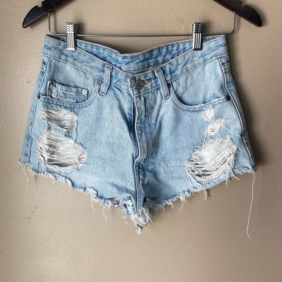 BDG Urban Outfitters High Rise Cutoff Denim Jean Light Wash Shorts - Picture 2 of 5